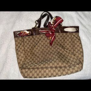 Gucci tote bag